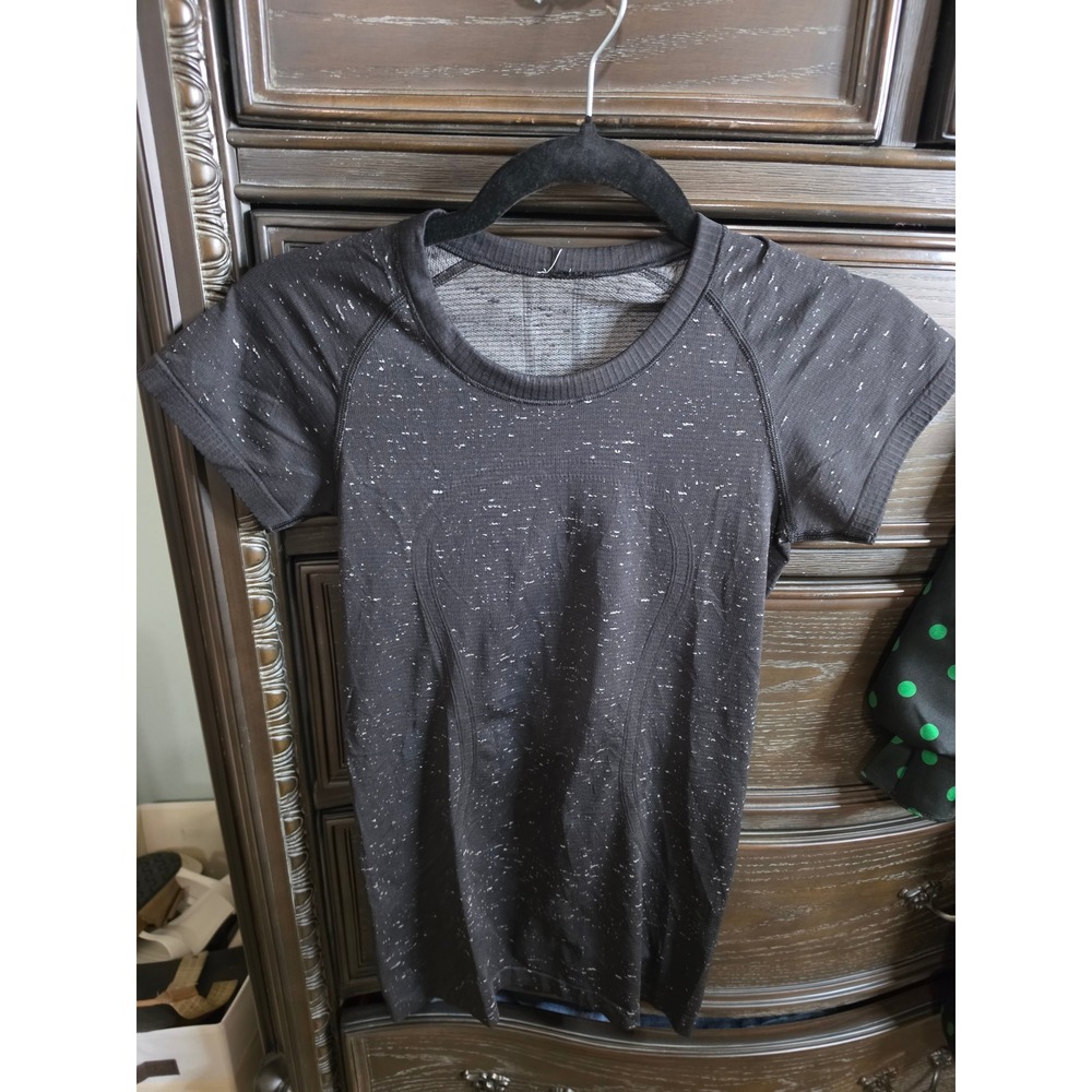 Lululemon Swiftly Tech Short Sleeve Crew Black White Space Dye Running‎ Shirt 4